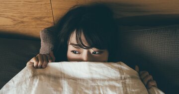 【精神科医が教える】眠れない夜、ベッドの中で絶対にしてはいけないこと