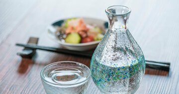 「え、そんなことで?」【医者が教える】お酒を飲み過ぎない人が「小さなグラス」を使う本当の理由