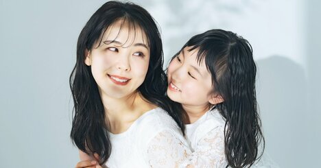 小学生からメイク、ネイル、アクセサリー、体毛処理…おしゃれの「低年齢化」はなぜ起きる？
