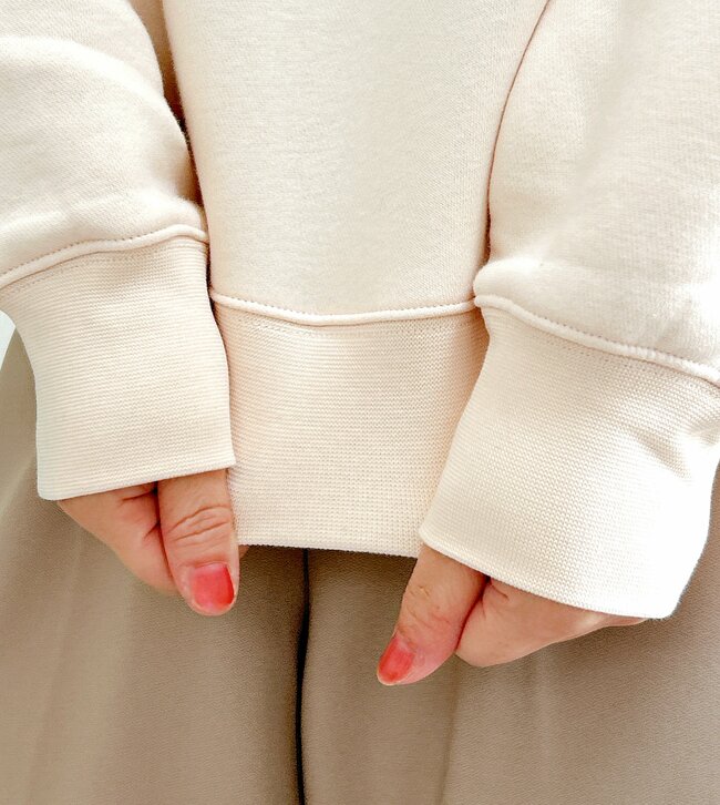 「この価格はうれしい」無印良品の“1990円スウェット”めっちゃ軽くてポカポカ！「色が素敵で、形がきれい」「毎年販売お願いします」