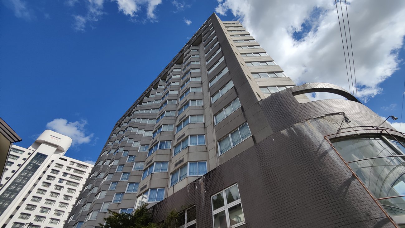 苗場泉郷コンドミニアムホテル(旧ホテルアンビエント苗場)