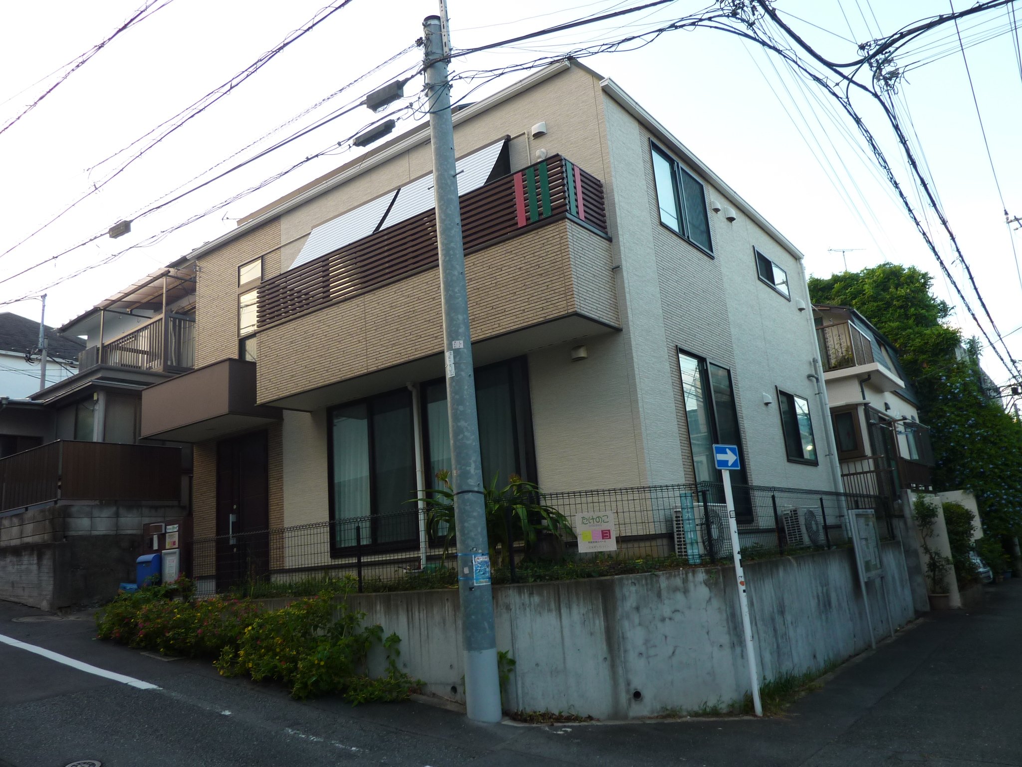 認知症の人や家族の暮らしに知恵を出し合う場「認知症カフェ」とは
