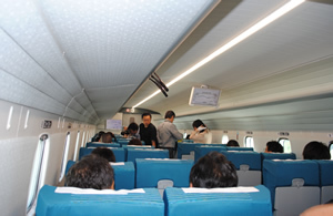 リニアは新幹線と飛行機のいいとこ取り 試乗でわかった 時速500km のリアルな乗り心地 消費インサイド ダイヤモンド オンライン