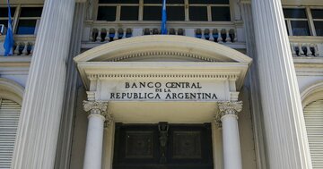 世界で最も愚かな投資、米国債より好成績