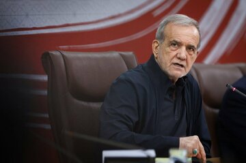 イラン大統領と国会議長、戦争終結の必要性訴え