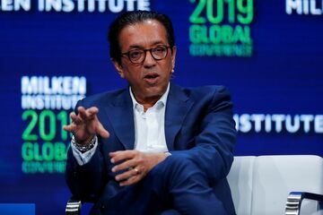 ミスラ氏、孫氏に助け船か　ウィーワーク窮地で