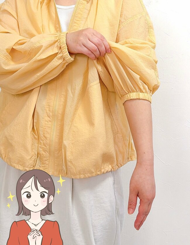 「ママ友にも褒められました！」GUの“めちゃ軽アウター”が涼しくて快適…！「シルエットが最高に可愛い」「50を過ぎてますがオシャレになれる！」