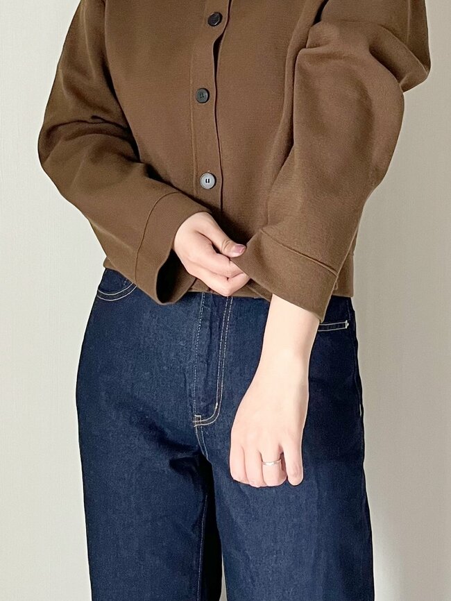 「今季買った服で一番ヘビロテ」GUの“楽ちんカーディガン”春までたっぷり着回せてコスパ良い！「高見えします」「めちゃくちゃ着痩せ効果ある」