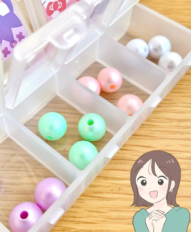 「お薬飲み忘れた…」を防止できる。ダイソー×サンリオの“ポケットたくさんケース”薬が60錠も入って便利！【購入レビュー】