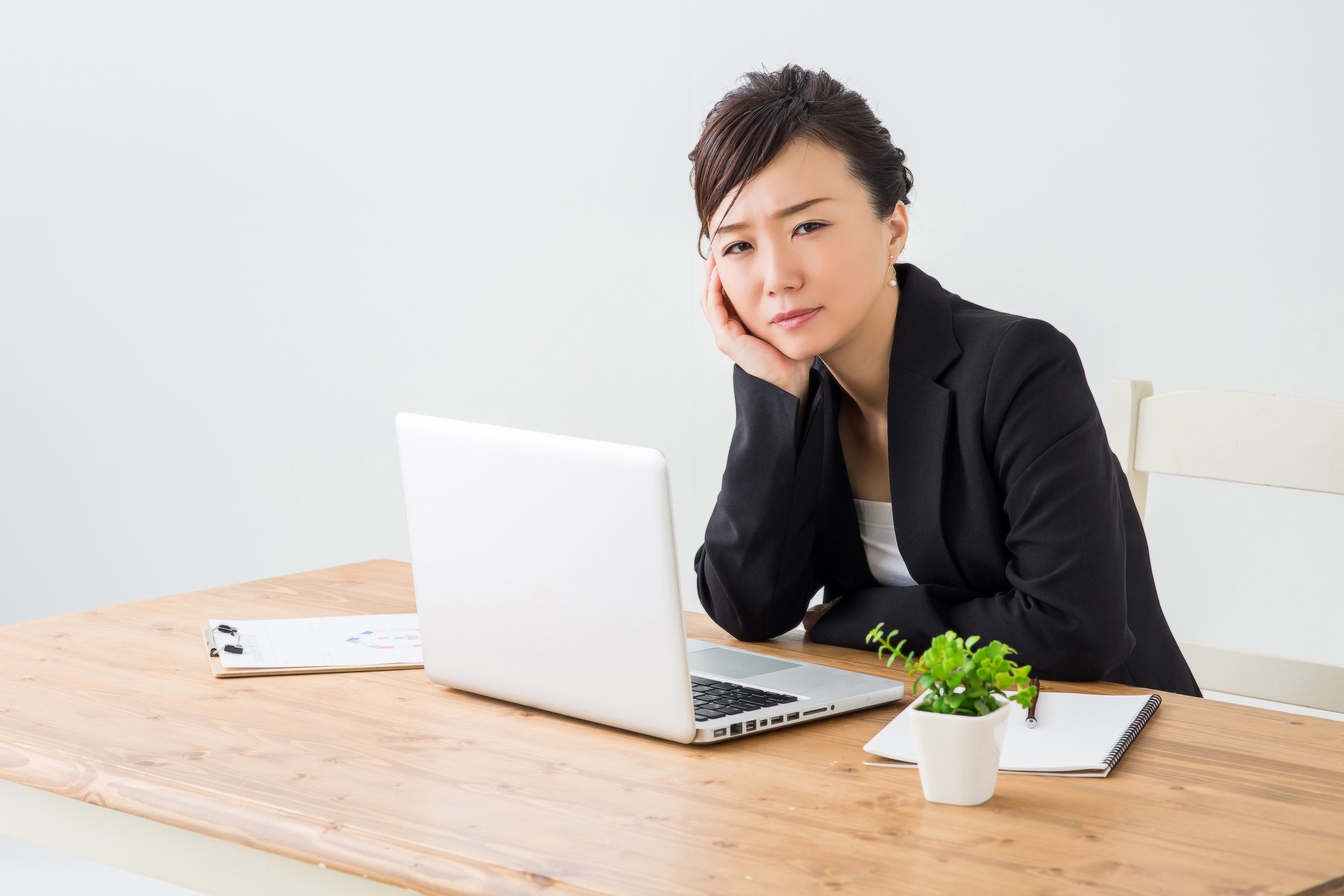 感じの悪い人は「話しかけるなオーラ」を出す。じゃあ、感じのいい人は？