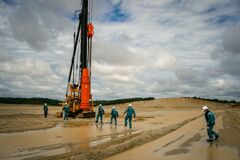 ロシア、中国向けに石油化学工場建設　経済関係強化へ