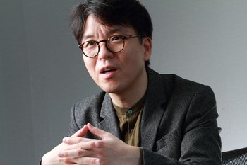 中央大学国際情報学部教授・岡嶋裕史氏