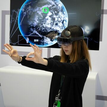 スマホは脇役！ ARグラスやIoTデバイスに力を入れるOPPO発表会