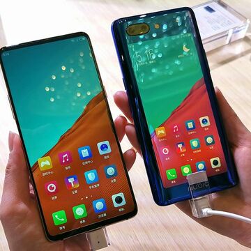 ノッチなしスマホに新たなアイデア「Nubia X」、世界初の両面ディスプレーの衝撃