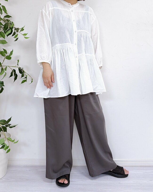「生地が気持ちいい！」無印良品の“風を通すワイドパンツ”サラッと涼しくて快適！「さらりと着用できて嬉しい」「今から秋、ずっといけそう」《購入レビュー》