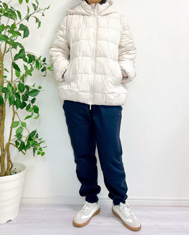 「これ無しで冬は乗り越えられない」ユニクロの“まるで履く毛布”がスッキリ見えして楽ちん!「夫婦でリピート買い」「こんなにも暖かいんだと感動」