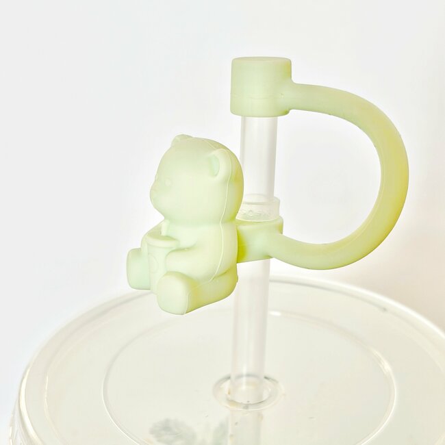 「衝動買いしてきた」「想像以上の可愛さ」スターバックスの“幻想的なボトル”かわいすぎて全種類そろえたくなる！「流石スタバよ」