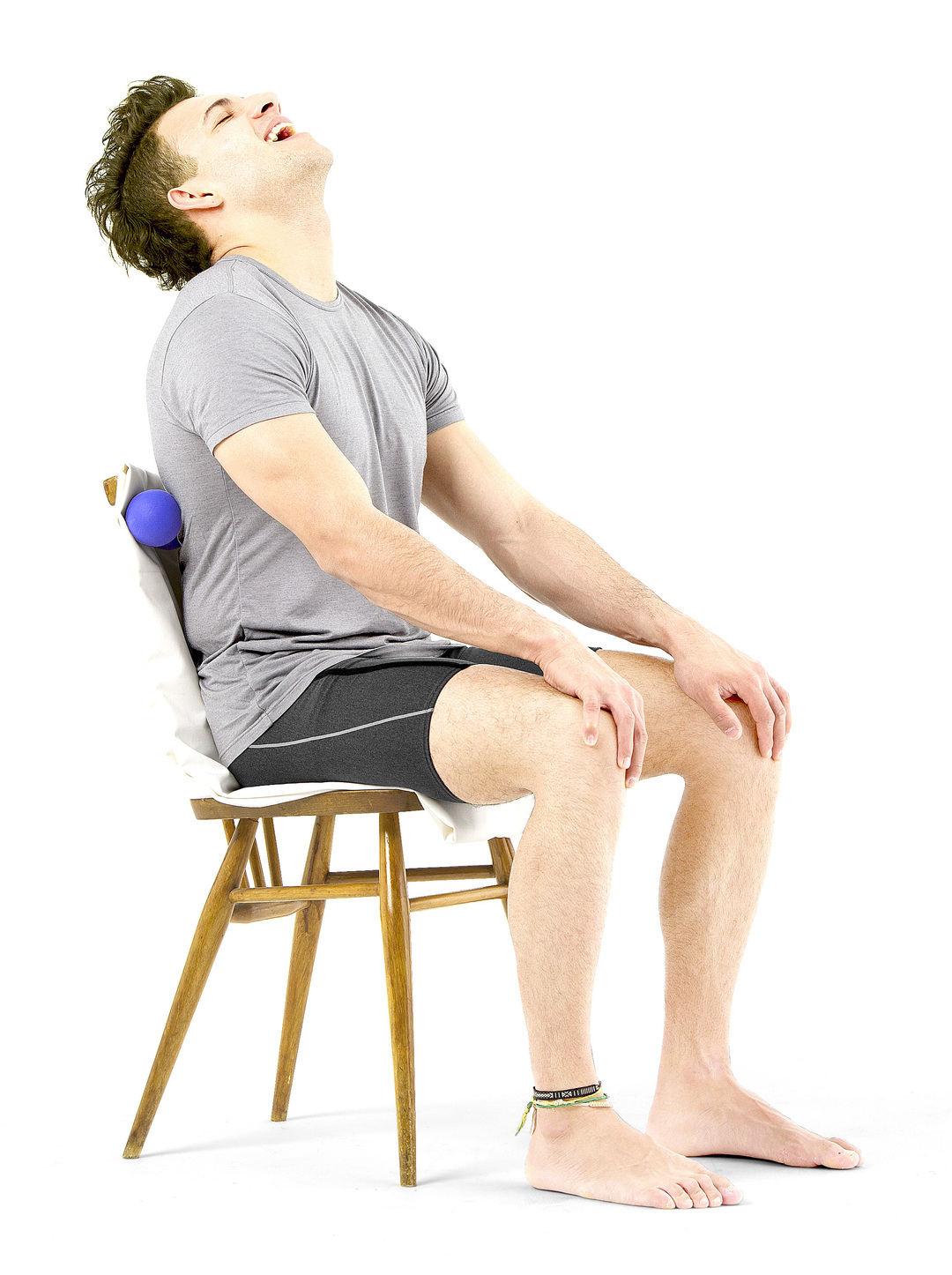 肩こり激減!○○を使ったユニークストレッチ法とは?