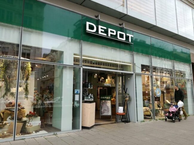 クリスマスデコレーションが一式揃う店「Depot（デポー）」
