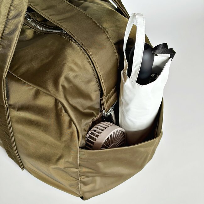 2泊分の荷物が入った！GUの“ガバッと開く大容量バッグ”が優秀すぎる！「友達にも褒められた」「軽くてたくさん入ります」《購入レビュー》