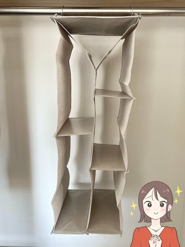 ごちゃごちゃのクローゼットがスッキリ…！ニトリの「浮かせる収納グッズ」が買って大正解だった！