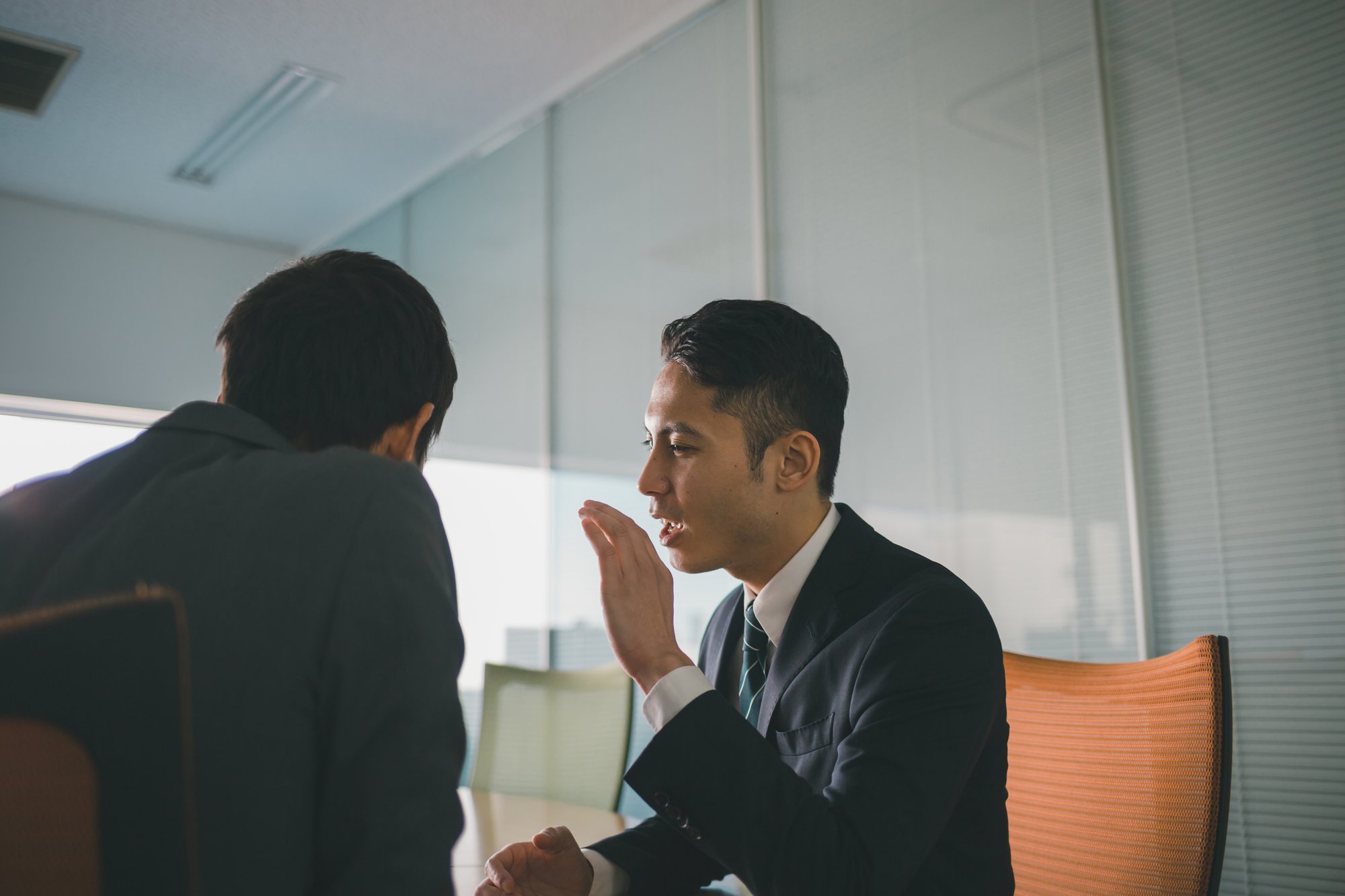 「話した覚えないのに…」個人情報も、上司の悪口も筒抜け!?すごい「新技術」とは？