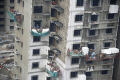 中国不動産大手の重債務、地方に土地財政の歪み
