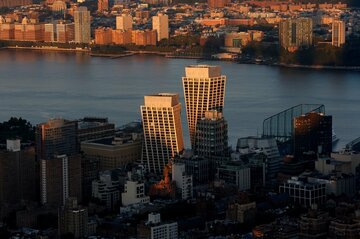富裕層が熱視線、米高級マンションの長寿サービス