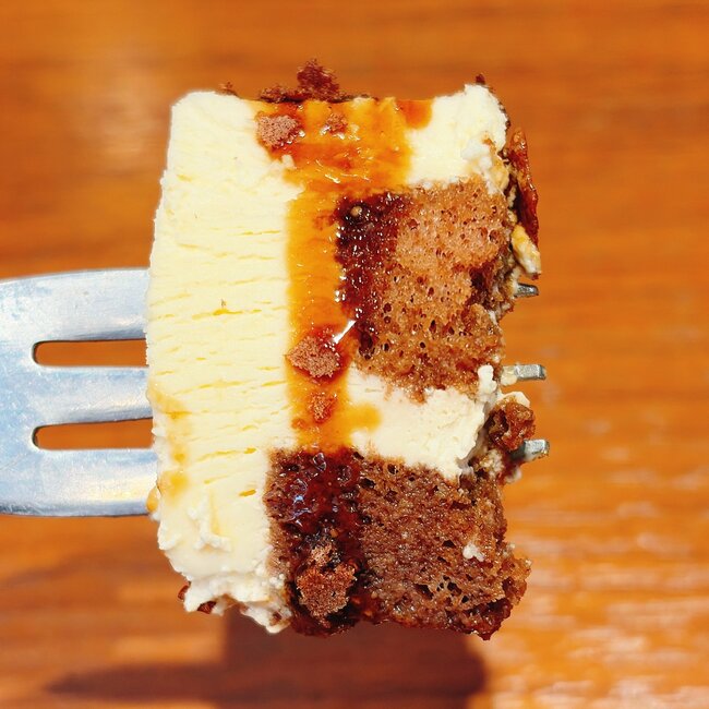 「パクパク食べれちゃう」「完成度高い」スタバの“ふんわりスイーツ”美味すぎてホッペ落ちそう！「かわいいし好きな味だあ」