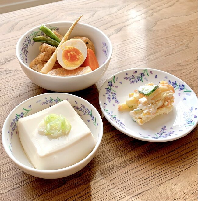 まとめ買いして大正解でした！セリアで見つけた「レトロかわいい食器」おばあちゃん家みたいで癒される！《購入レビュー》