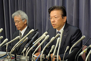 三菱自動車不正の温床に国交省のずさん審査、他社に波及も?