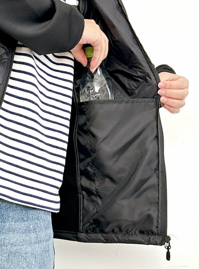 フリースとダウンのいいとこ取り…！ワークマンの「1900円アウター」めっちゃ軽くてポカポカなんです！