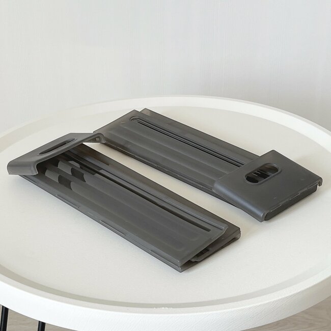 「何度購入したかわからない」3COINSの“置きたい場所にフィットする収納”キッチンのごちゃごちゃがスッキリ片付いた！「とても重宝しています！」「嬉しいサイズ感」