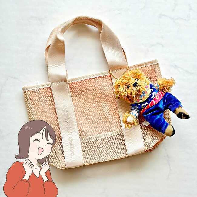 ペットボトルや長財布が入って便利！コメダ珈琲の“めちゃ軽ミニバッグ”が夏のお出かけに手放せない《購入レビュー》