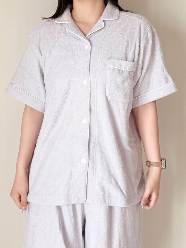 「すでに予備ほしい」「最高すぎる」無印良品の“着るふわふわタオル”パジャマとは思えない気持ちよさです!「寝汗をかく夜でも快適」