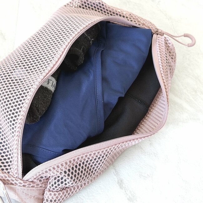 「大好きな商品」「何個も持ってます」無印良品の“収納力ばつぐんポーチ”まとめ買いして正解だった！「これ以外もう考えられません」《購入レビュー》