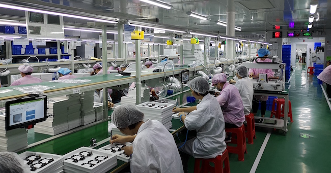 ジェネシスの工場