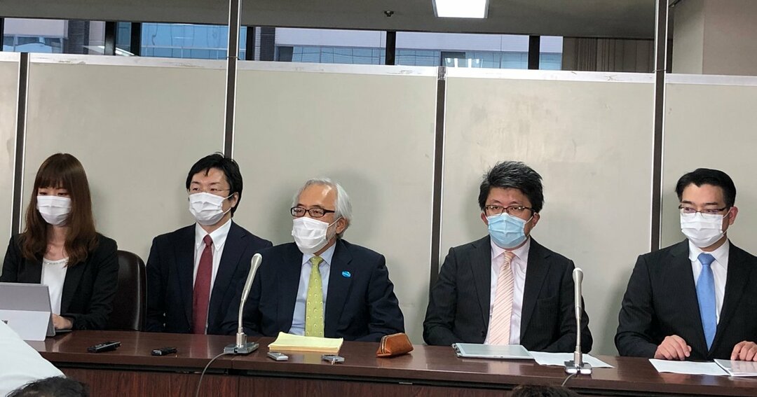 男性乳腺外科医の弁護団