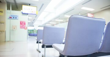 アルツハイマー病の治療薬に「投与するたび赤字」「労力だけ増えて全くもうからない」と病院から悲鳴があがるワケ