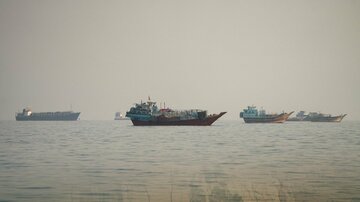中東の石油輸出回復、後退するイランの海峡支配