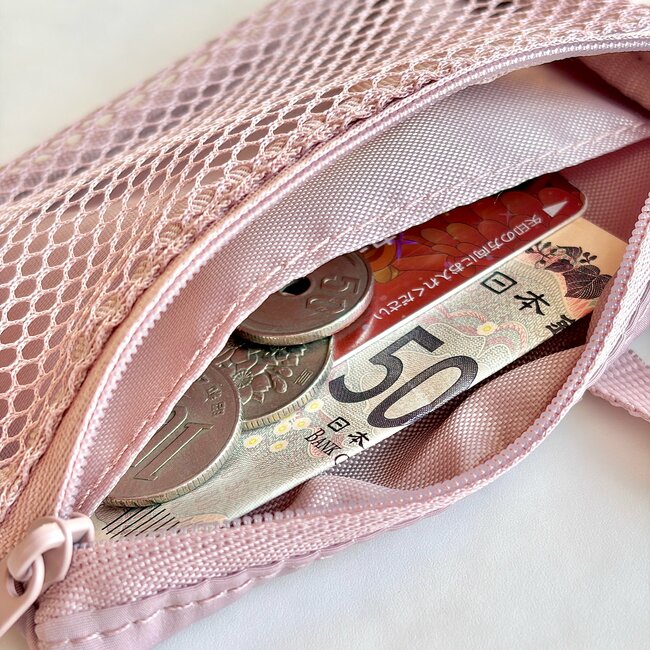 ミニ財布にちょうどいい！無印良品の“天才ケース”が買って大正解でした！「バッグの中で迷子にならない」「家族で使ってます」