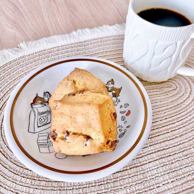 ダイソーで買えるのが嬉しい!ディズニーお土産みたいな「チップ&デールの食器」かわいすぎて毎日使いたくなる!《購入レビュー》