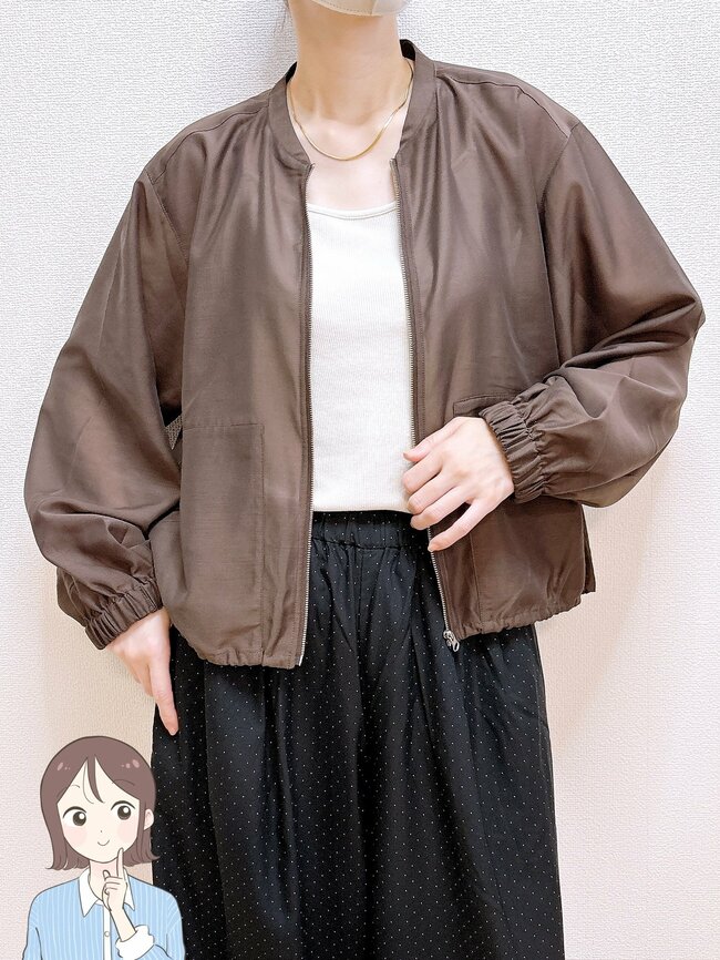 「全種類買ったー！」「周りからも好評です」GUの“めちゃ軽アウター”ぽわんとした袖がかわいすぎる！「夏の上着に最適」