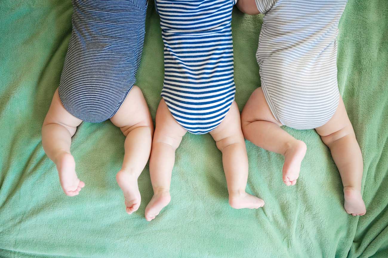三つ子のイメージカット