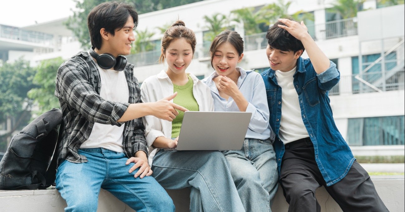 【会話で即バレ】なぜか距離を置かれる人の“たった1つの共通点” - 人生は気づかぬうちにすぎるから。「自分第一」で生きるための時間術