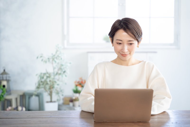 誰からも好かれる感じのいい人が「連休前に送るメール」とは