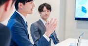 「会議で静まり返ったとき、普通の人は黙る」→ずば抜けて仕事ができる人は、何をする？