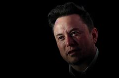 マスク氏のX、「クリエーター経済」で出遅れ
