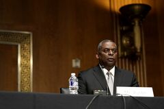 米国防長官候補「文民統制」強調、議会の懸念受け