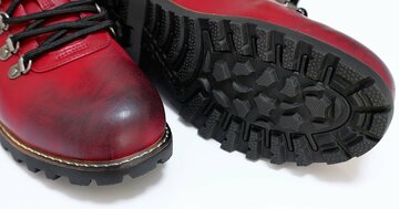 あなたの靴、外側だけ減っていたらヤバいかも?3歩目だけ1本線上に歩幅を広げると、なぜやせるのか?